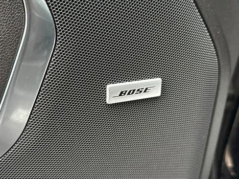 Used 2021 Chevrolet Suburban Z71 w/ Z71 Signature Package image 32