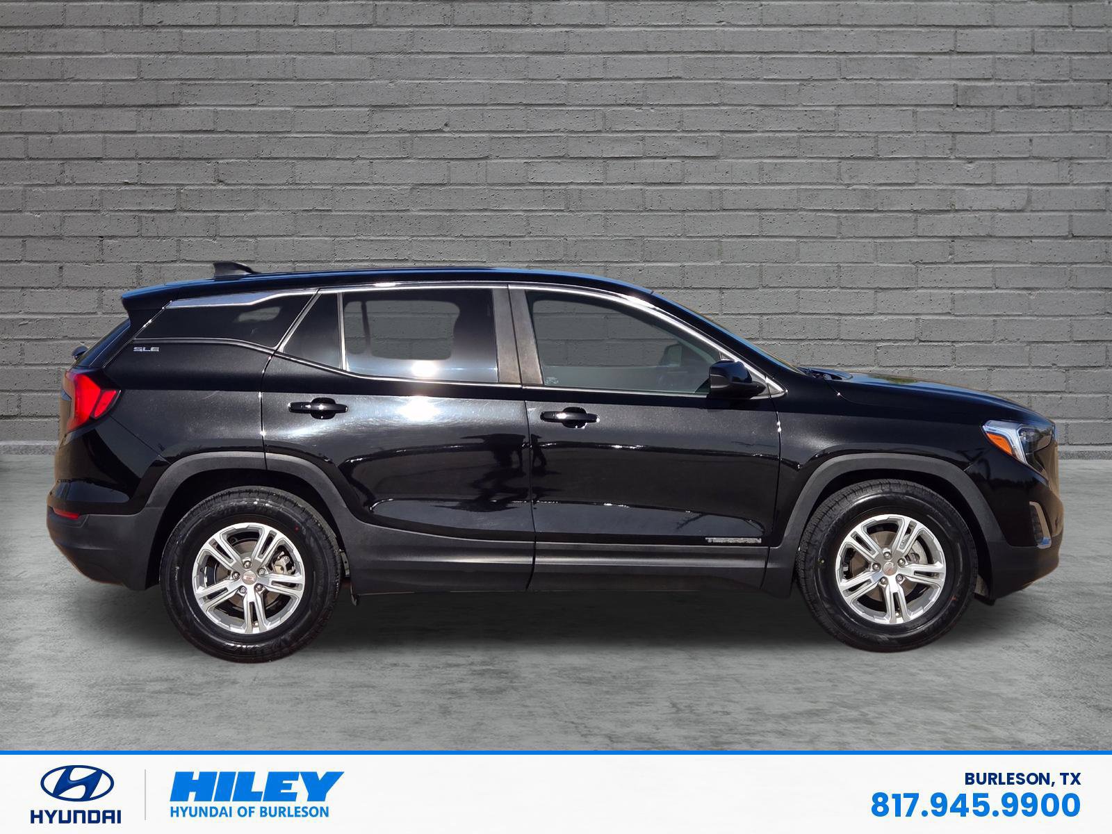 Used 2021 GMC Terrain SLE FWD image 3