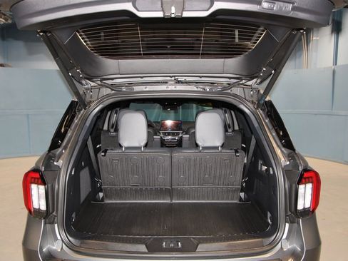 Used 2025 Ford Explorer ST w/ Sun And Sound Package image 40