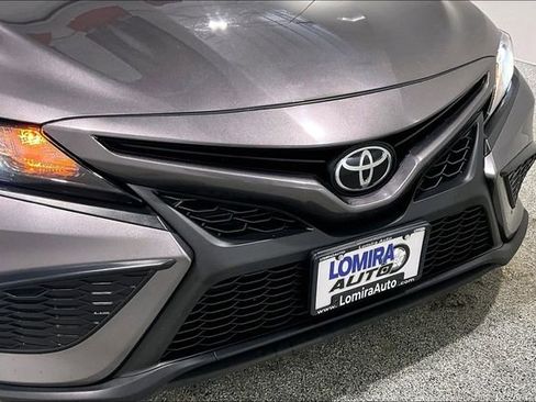 Used 2024 Toyota Camry SE FWD image 34