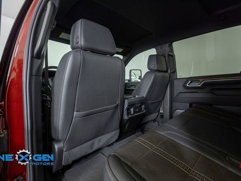 Used 2025 Chevrolet Silverado 2500 High Country w/ Technology Package AWD/4WD image 26