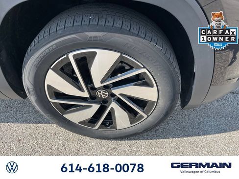 Used 2024 Volkswagen Atlas SEL AWD/4WD image 12