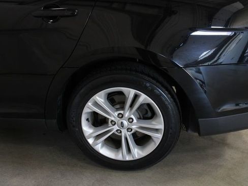 Used 2018 Ford Taurus SEL w/ Equipment Group 201A FWD image 27