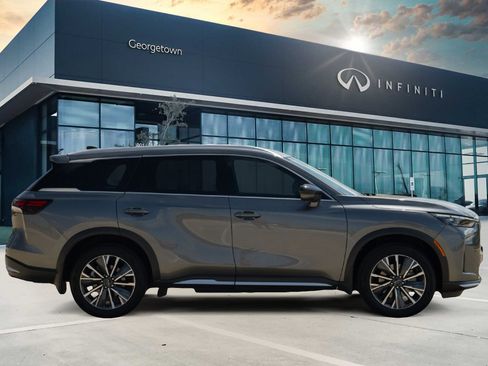 Certified 2026 INFINITI QX60 Luxe w/ Cargo Package FWD image 5
