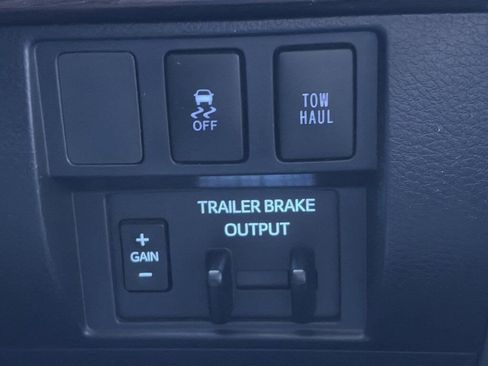 Used 2019 Toyota Tundra Limited w/ TRD Off Road Package image 17