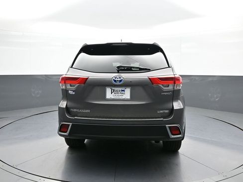 Used 2018 Toyota Highlander Limited w/ Protection Package #3 image 7