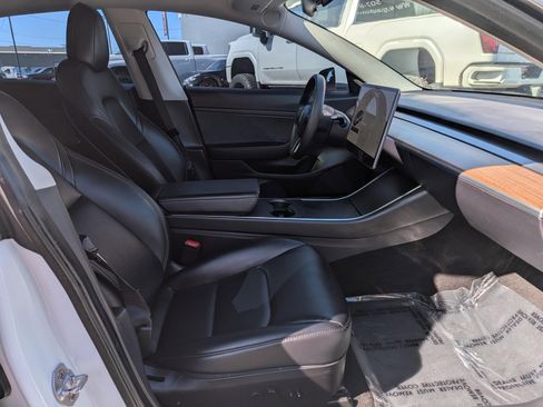 Used 2020 Tesla Model 3 Standard Range Plus RWD image 7
