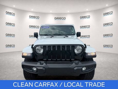 Used 2022 Jeep Gladiator Sport AWD/4WD image 2