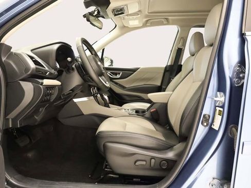 Used 2024 Subaru Forester Limited w/ Convenience Package image 13