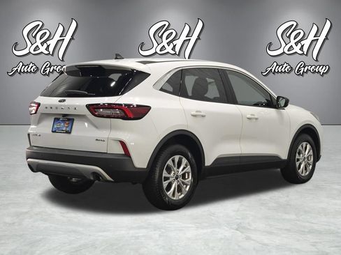 Used 2023 Ford Escape Active AWD/4WD image 17