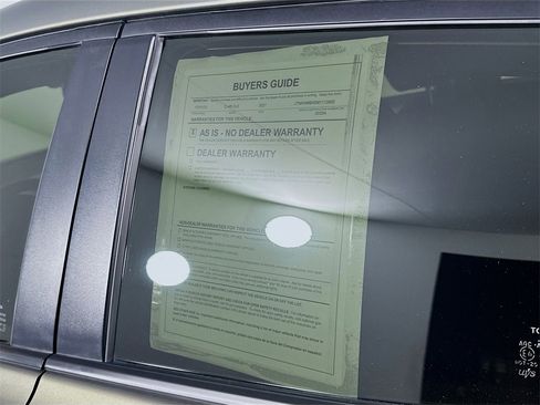 Used 2021 Toyota C-HR XLE image 37