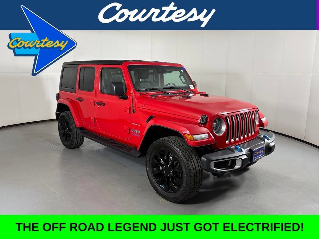Used 2022 Jeep Wrangler Unlimited Sahara w/ Cold Weather Group AWD/4WD image 1