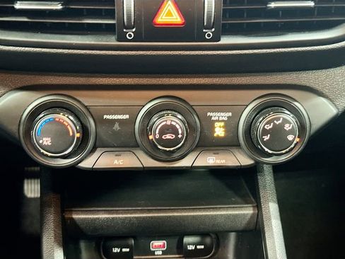 Used 2023 Kia Forte LXS w/ LXS Technology Package FWD image 15