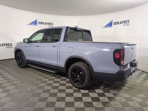 Certified 2023 Honda Ridgeline Black Edition image 4