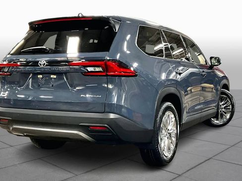 Used 2024 Toyota Grand Highlander Platinum image 12