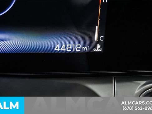 Used 2025 Chevrolet Trax LT FWD image 56