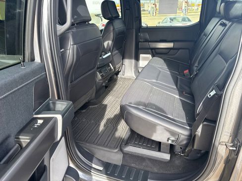 Used 2025 Ford F150 Lariat w/ Equipment Group 502A High image 18