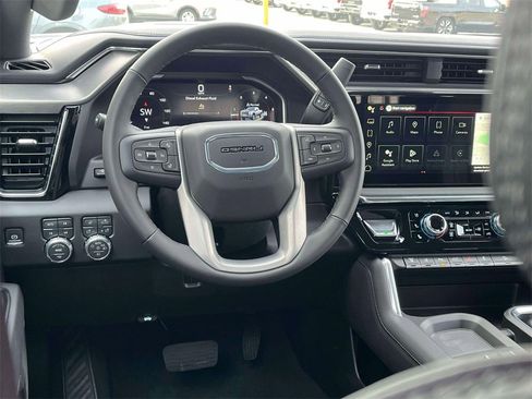 New 2026 GMC Sierra 2500 Denali w/ Denali Reserve Package image 13