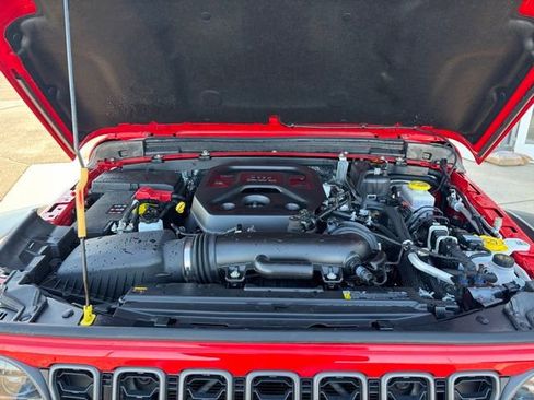 Used 2025 Jeep Wrangler Unlimited Rubicon image 19