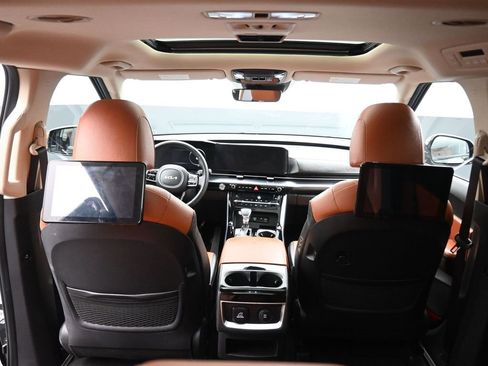 Used 2024 Kia Carnival SX Prestige image 52