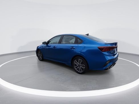 Used 2023 Kia Forte GT-Line w/ GT-Line Premium Package FWD image 6