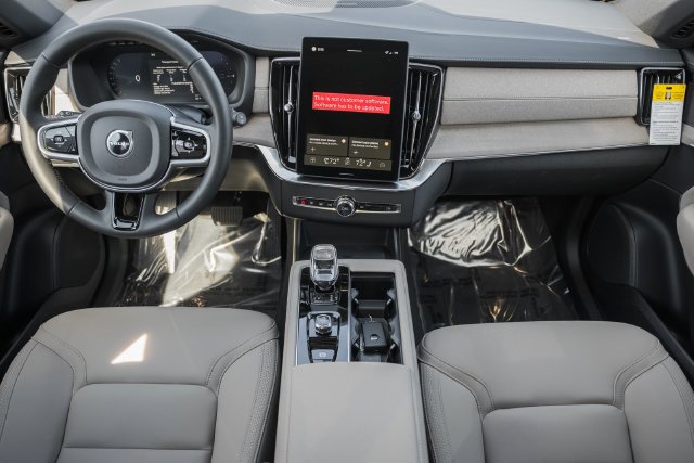 New 2026 Volvo XC90 T8 Plus w/ Protection Package Premier AWD/4WD image 20