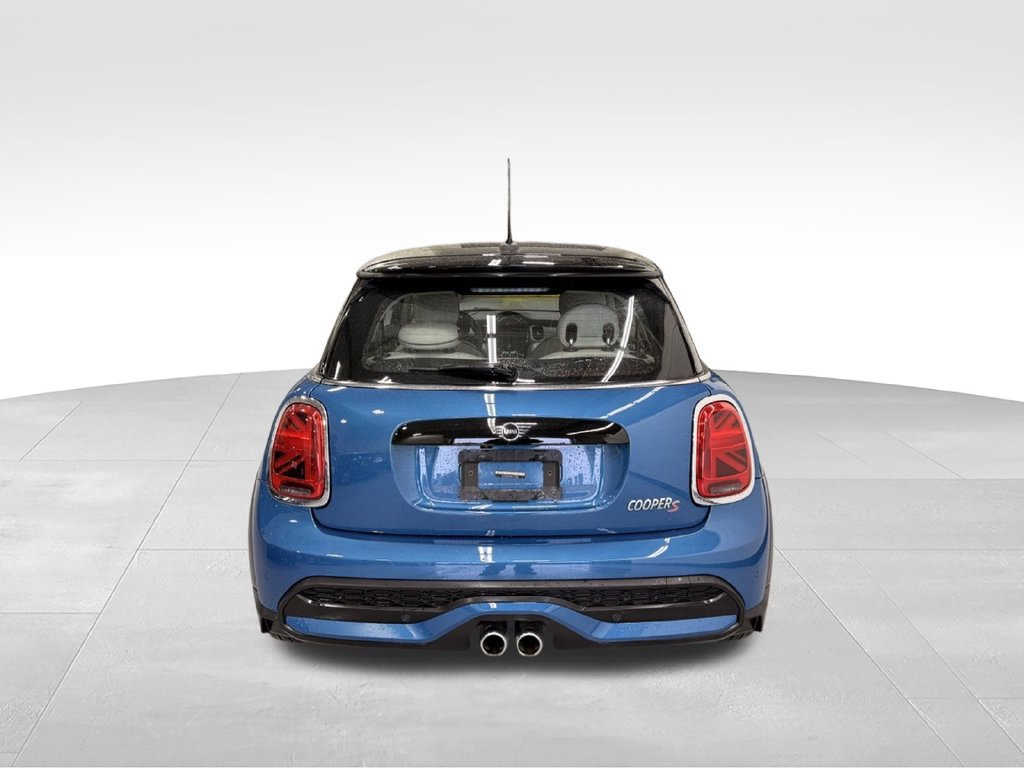 Certified 2023 MINI Cooper S FWD image 4