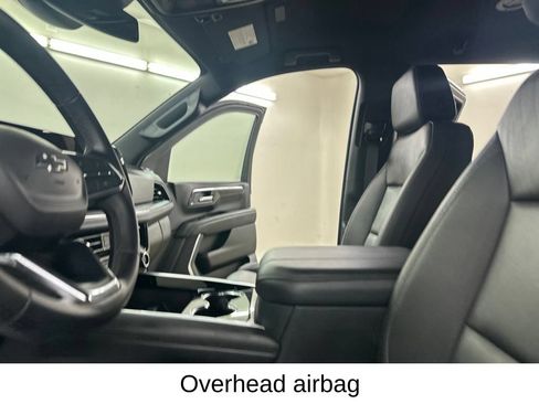 Used 2025 Chevrolet Suburban Z71 AWD/4WD image 37