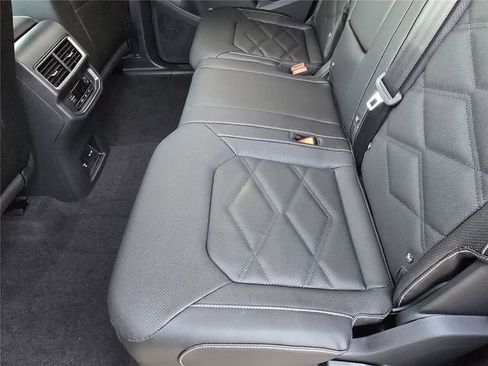 New 2026 Volkswagen Atlas SE image 13