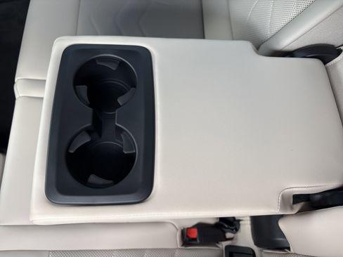 Certified 2025 BMW X1 xDrive28i w/ Convenience Package image 40