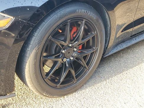 Used 2020 Ford Mustang Premium image 3