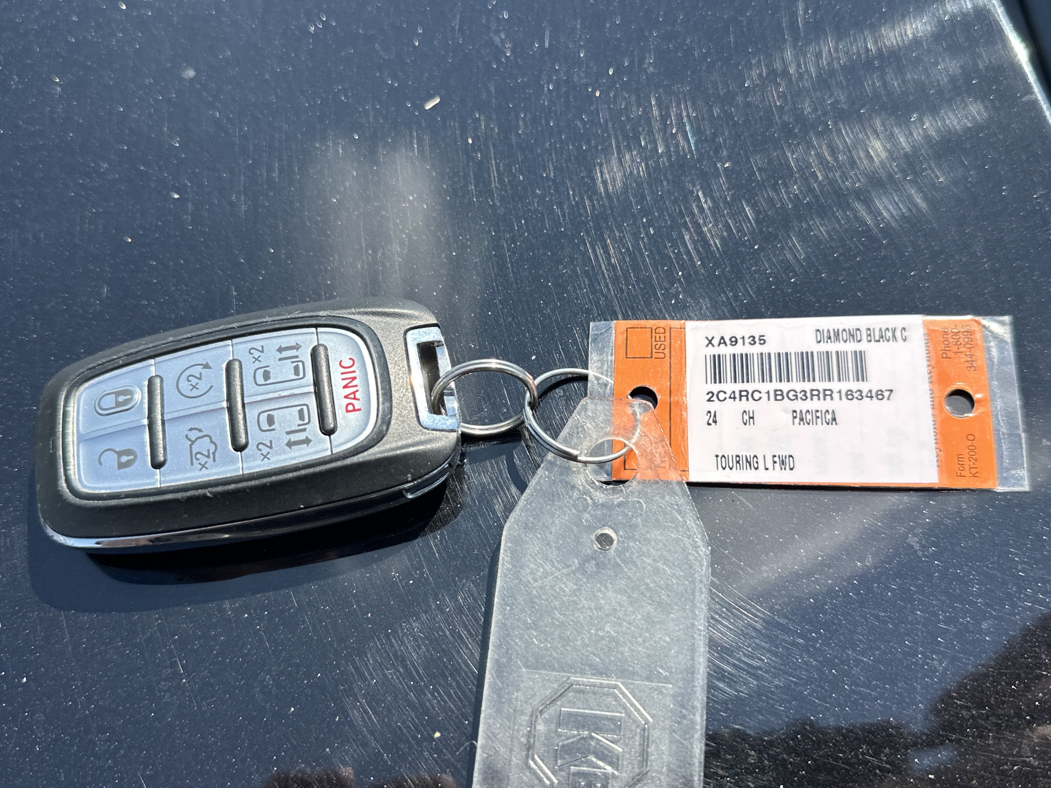 Used 2024 Chrysler Pacifica Touring-L FWD image 37