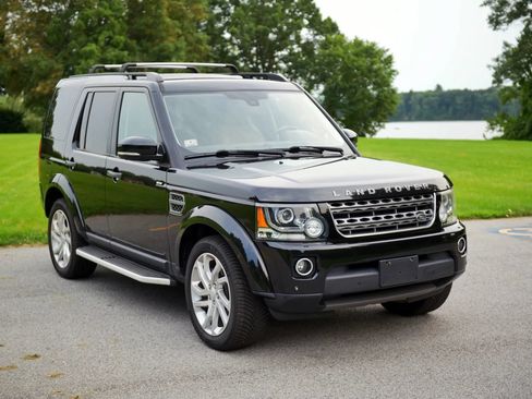 Used 2016 Land Rover LR4 HSE Silver Edition AWD/4WD image 8