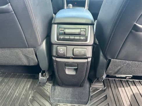 Used 2021 Subaru Ascent Touring AWD/4WD image 31