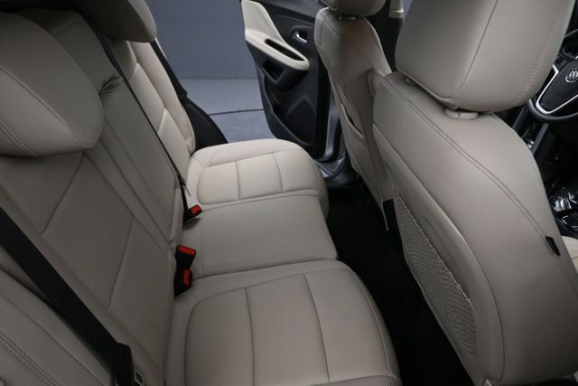 Used 2019 Buick Encore Essence FWD image 18