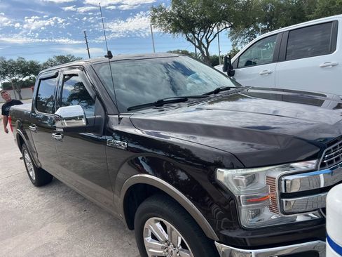 Used 2019 Ford F150 Lariat w/ Equipment Group 502A Luxury RWD image 3