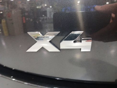 Used 2025 BMW X4 M40i AWD/4WD image 10