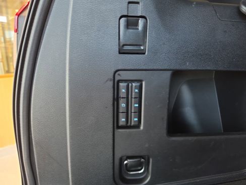 Used 2019 Ford Expedition XLT w/ Equipment Group 202A RWD image 44