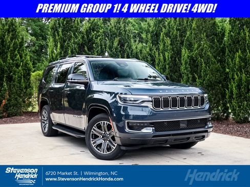 Used 2023 Jeep Wagoneer 4WD w/ Premium Group I image 1