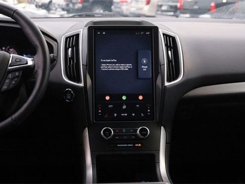 Certified 2024 Ford Edge SEL image 23