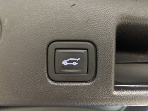 Certified 2024 Chevrolet Equinox LT w/ LPO, Floor Liner Package image 8