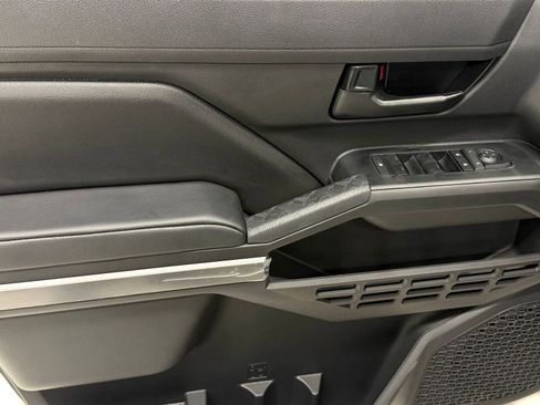 New 2026 Toyota Tacoma SR5 AWD/4WD image 11