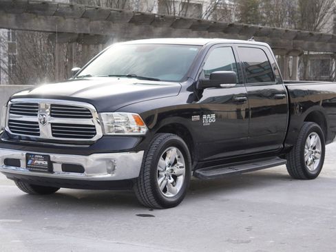 Used 2019 RAM 1500 Big Horn AWD/4WD image 3