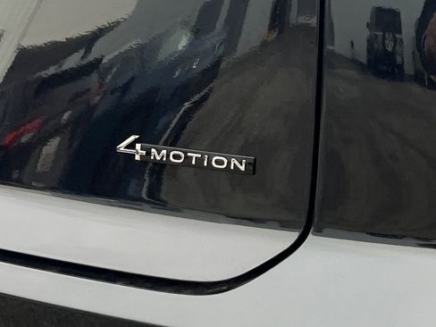 New 2026 Volkswagen Atlas Cross Sport SE image 6