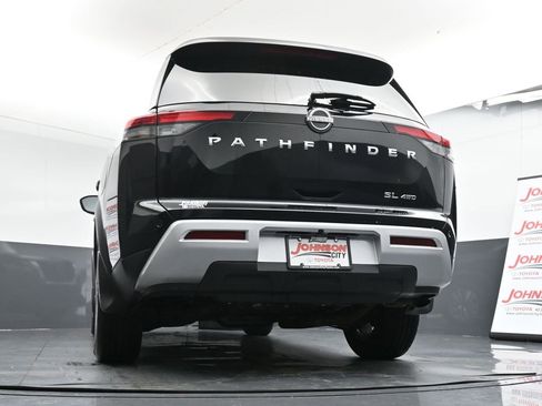 Used 2023 Nissan Pathfinder SL image 34