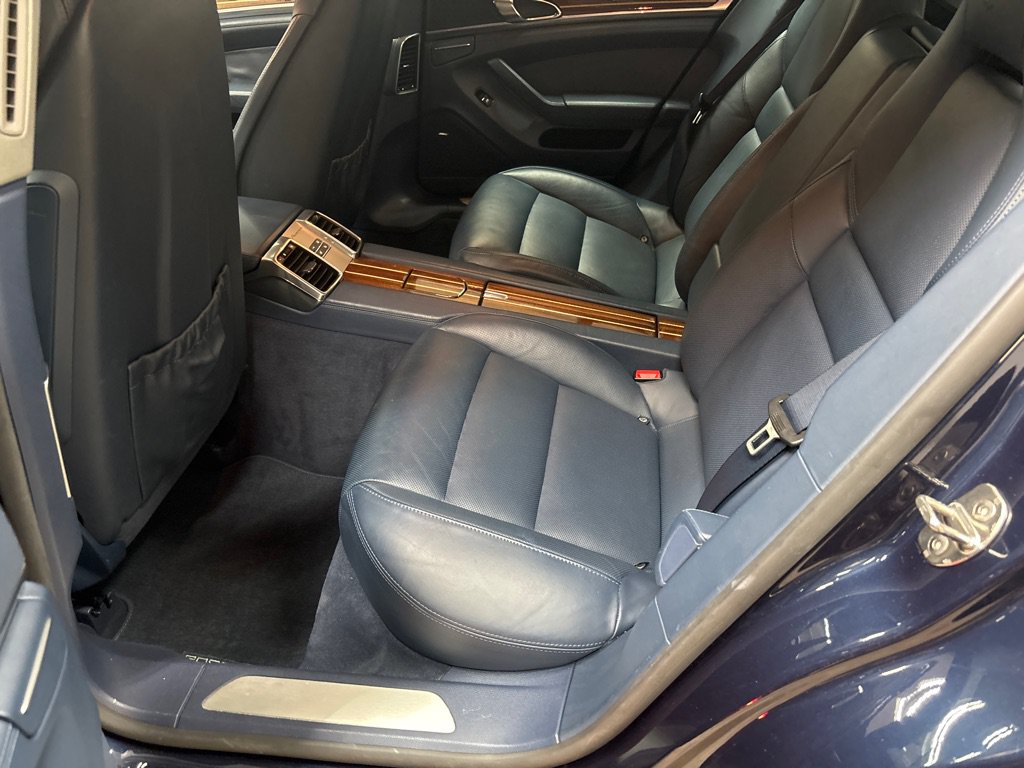 Used 2012 Porsche Panamera image 34