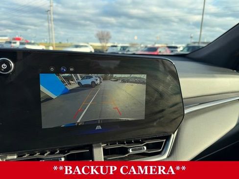 Used 2025 Chevrolet Equinox LT image 10