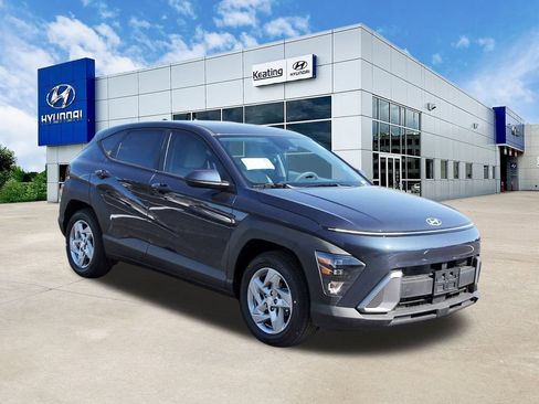 Used 2026 Hyundai Kona SE FWD image 3