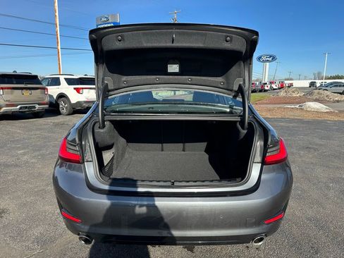 Used 2019 BMW 330i xDrive Sedan w/ Convenience Package image 5