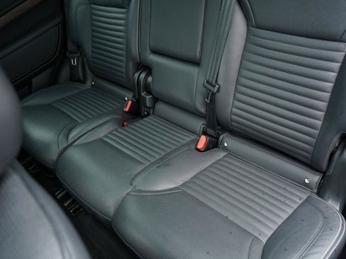 Used 2023 Land Rover Discovery S R-Dynamic AWD/4WD image 44